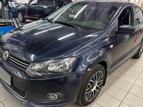 Volkswagen Polo 1.6 AT, 2011, 216 422 км, с пробегом, цена 697 000 руб.