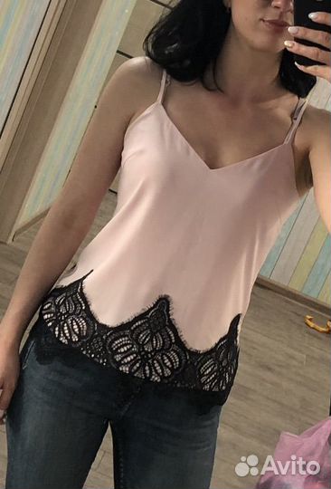 Женскаю одежда рубашка и юбка