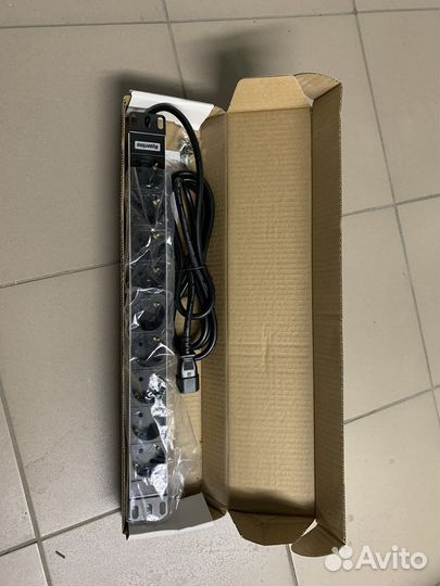 Блок розеток Hyperline SHT19-9SH-2.5IEC