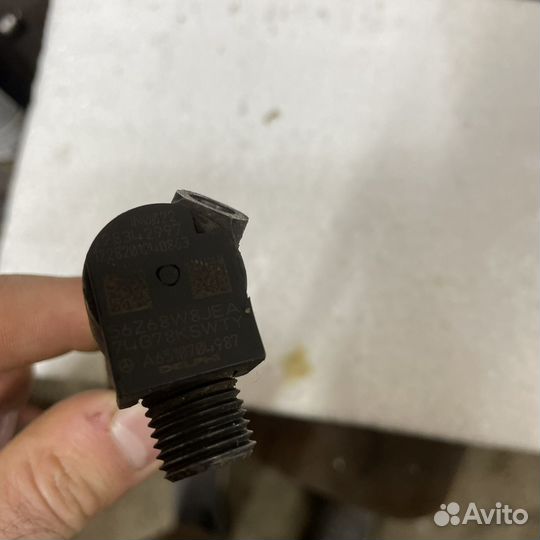 Топливная форсунка Мерседес ом 651