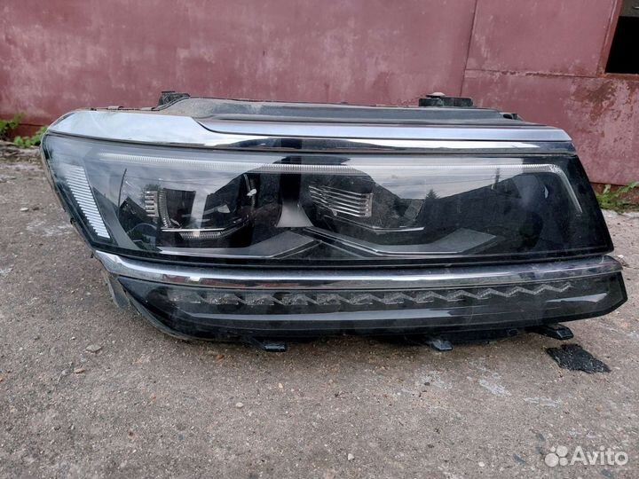 Фара правая Full Led Volkswagen Tiguan 2