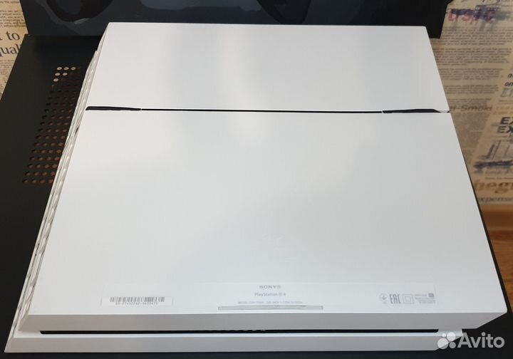 Sony playstation 4 Fat 1tb белая