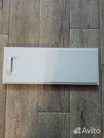 Дверка к холодильнику