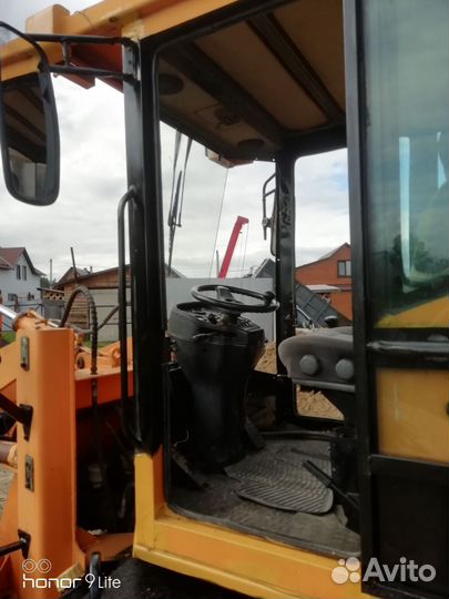 Фронтальный погрузчик YIGONG ZL20, 2011