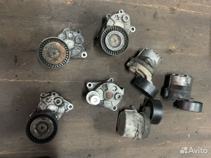 Натяжитель ремня Mercedes 611/646/647/648/612/613