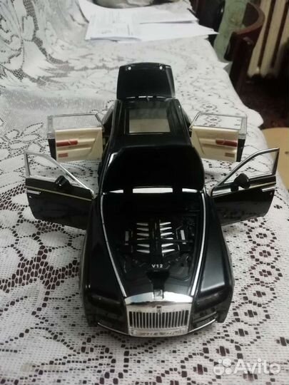 Моделька rolls-royce phantom