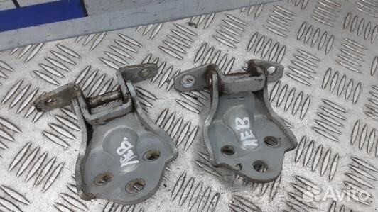 Петля передняя левая hyundai terracan HP (AUK12EW0