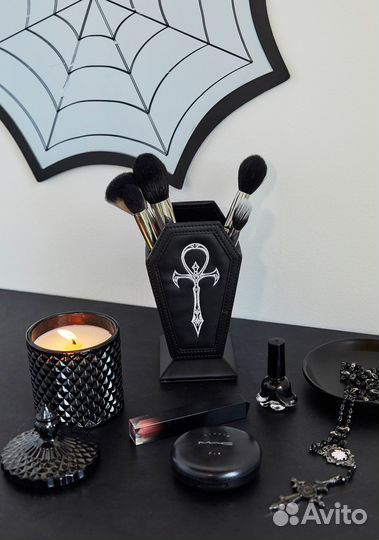 Подставка Гроб Анх Dolls Kill Eternal Rest Makeup