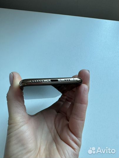 iPhone Xs, 256 ГБ