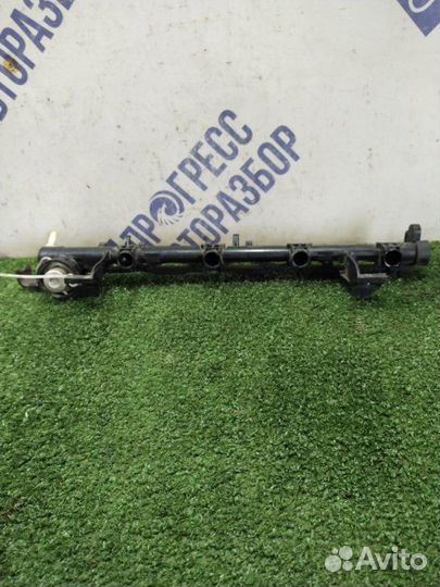 Топливная рампа Ford Focus 2 седан 1.6 hwdb 2007