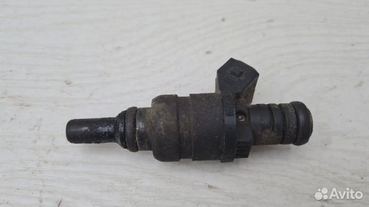 Форсунка топливная Bmw 7 E38 M52/TU 1999