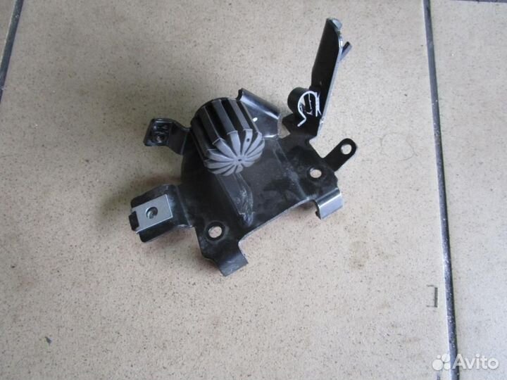 Кронштейн креп-я бака М R1200GS BMW K50