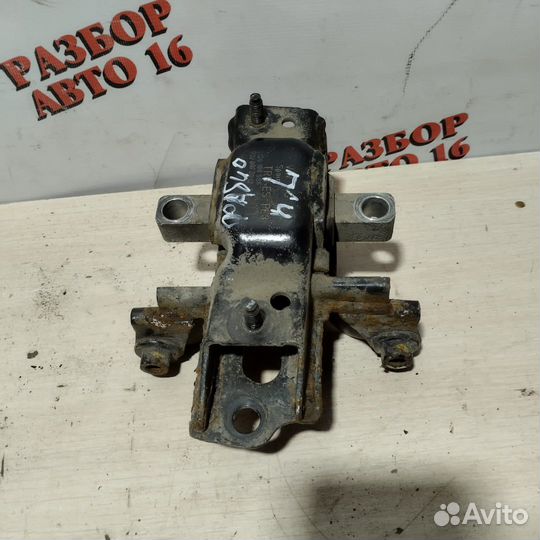 Передняя левая подушка кпп Skoda Fabia 2