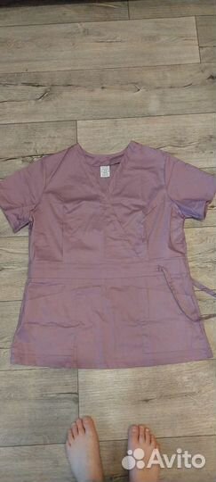 Медицинский костюм и халат 50размер