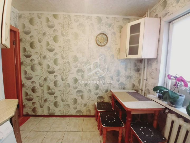 2-к. квартира, 44 м², 1/4 эт.