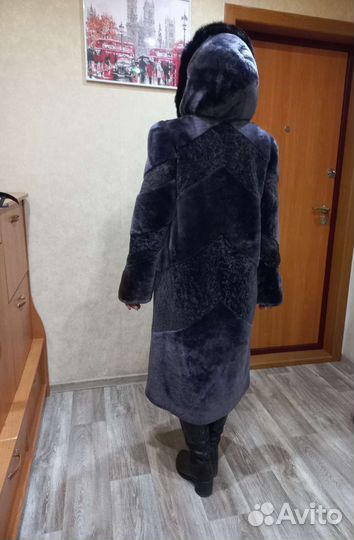 Шуба мутоновая с капюшоном 48
