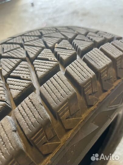 Bridgestone Blizzak DM-V2 195/80 R15 96