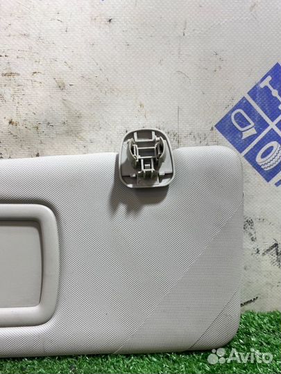 Козырек солнцезащитный передний левый Renault