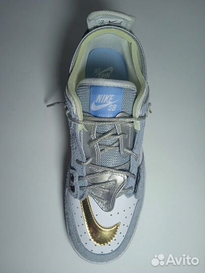 Кроссовки Nike
