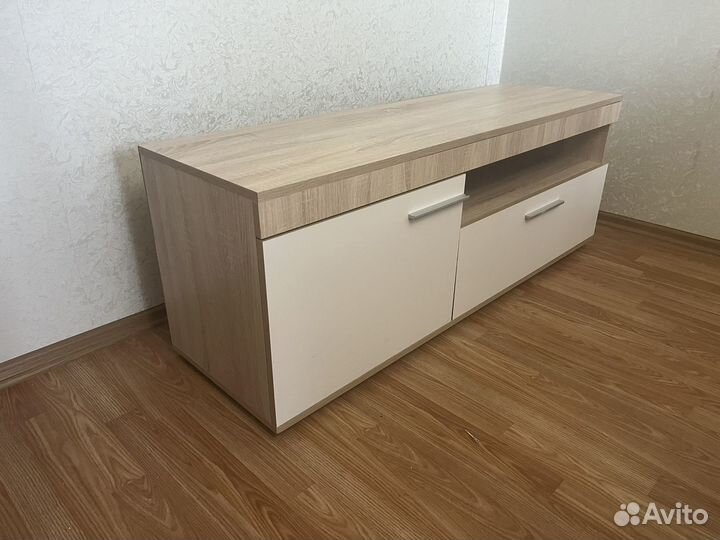 Тумба под телевизор