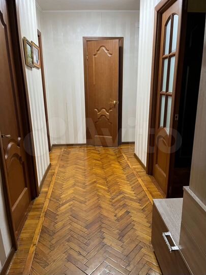 2-к. квартира, 70 м², 2/5 эт.