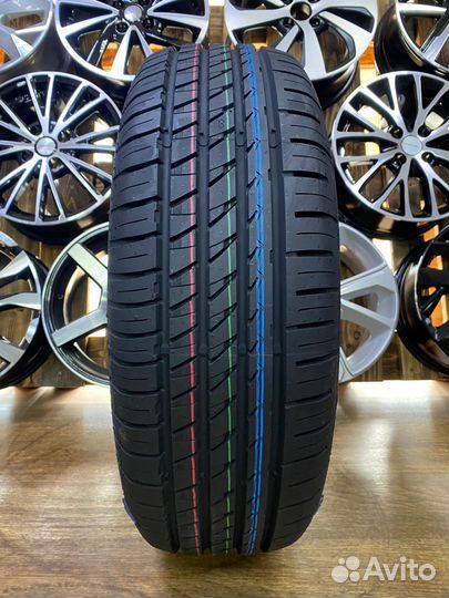 Matador MP 85 Hectorra 4x4 215/60 R17 96H