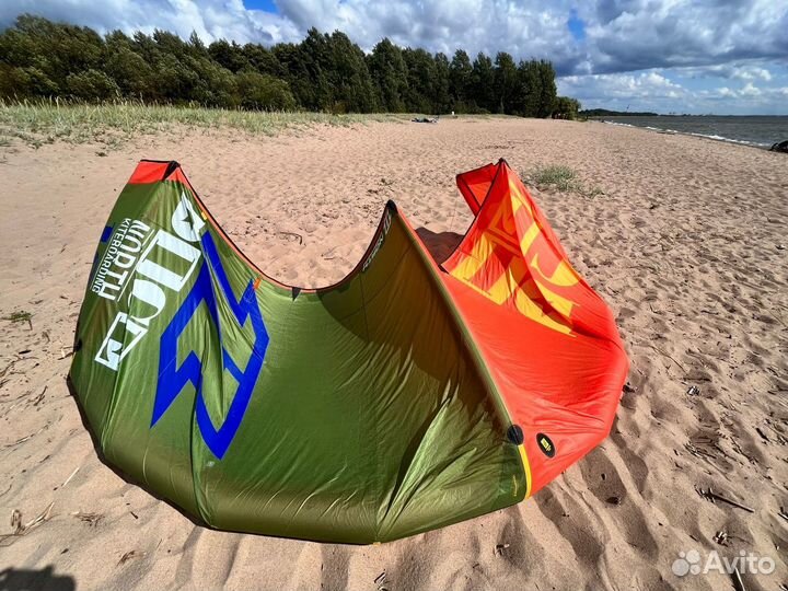 Кайт North Dice 12 м с планкой