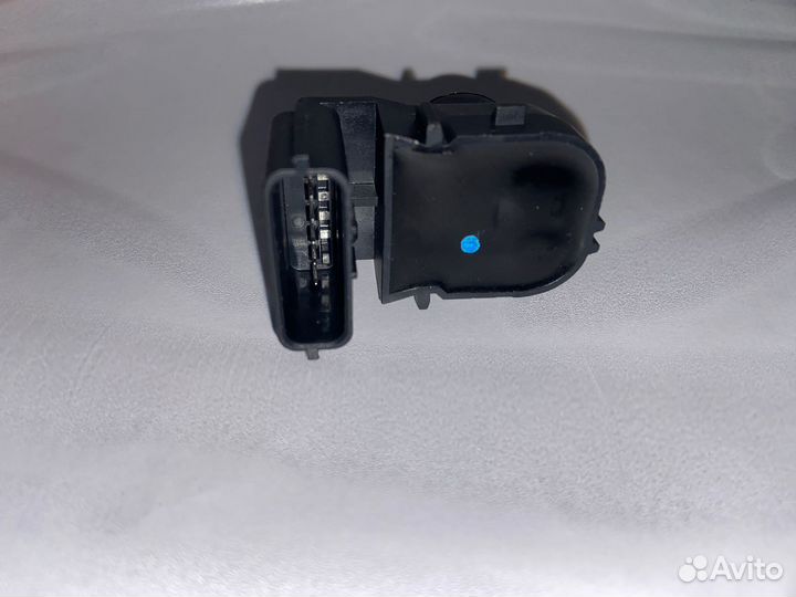 Датчик парктроника на Kia Rio 4