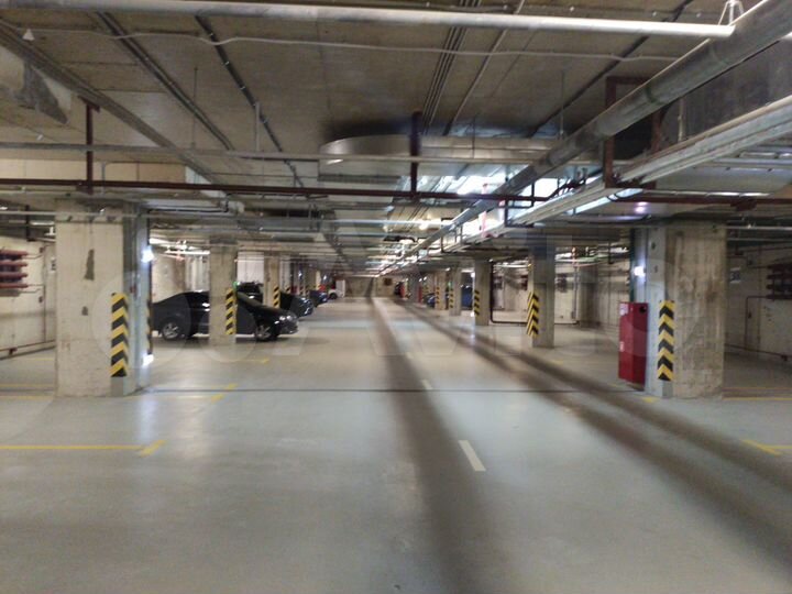 Машиноместо, 14 м²