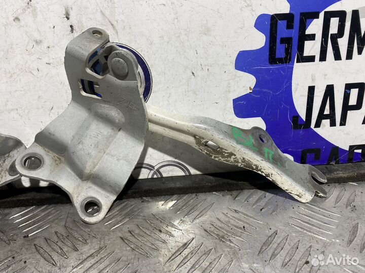 Петли капота Мазда 3 бл Mazda 3 BL