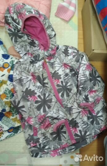 Ветровка, куртка, жилетка р.86 для девочки