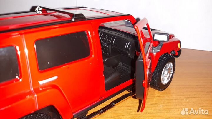 Модель Hummer H3 1/24