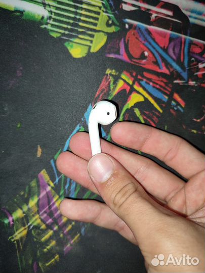Наушники airpods 1 оригинал, кейс и правый наушник