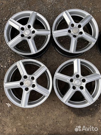 Литье R16 5/114.3 ET 45 Dia 67.1 skad