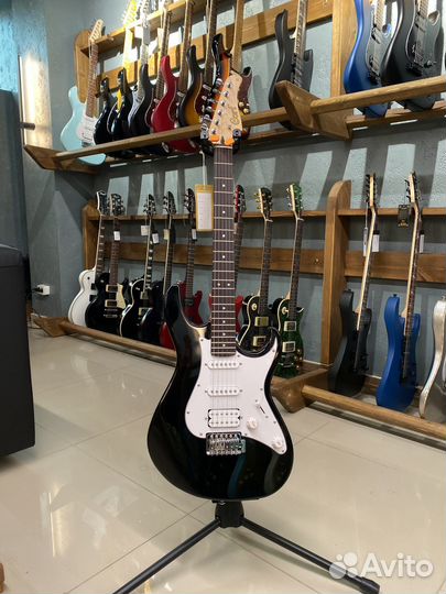 Cort G200 Электрогитара