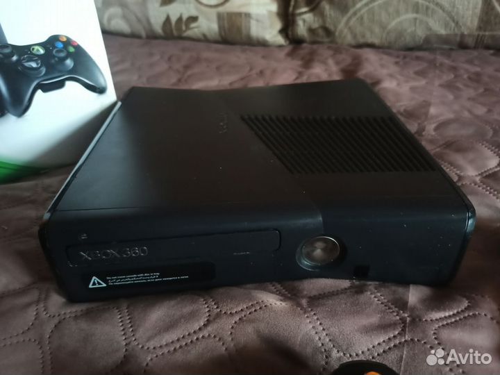Xbox 360 slim 250gb + игры