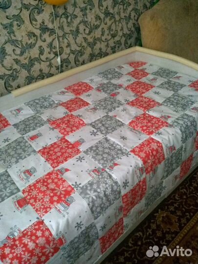 Лоскутное одеяло-плед. Отличный подарок