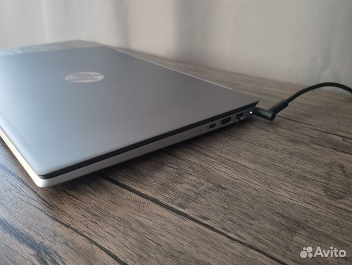 Ноутбук HP Pavilion (model 14-ce0034ur)