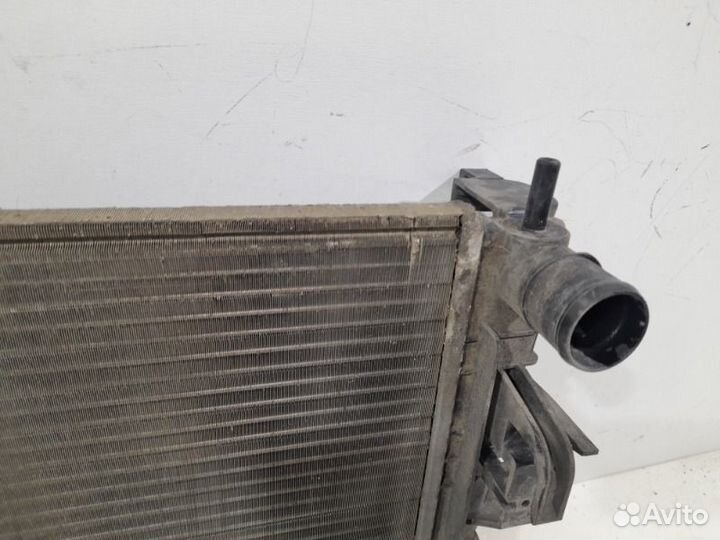 Радиатор охлаждения Renault Logan 2 2015