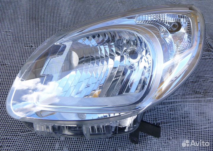 Рено Кангу фара левая