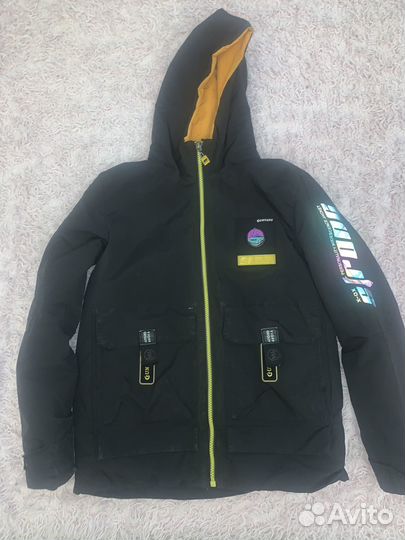 Куртка на весну для мальчика 158-164