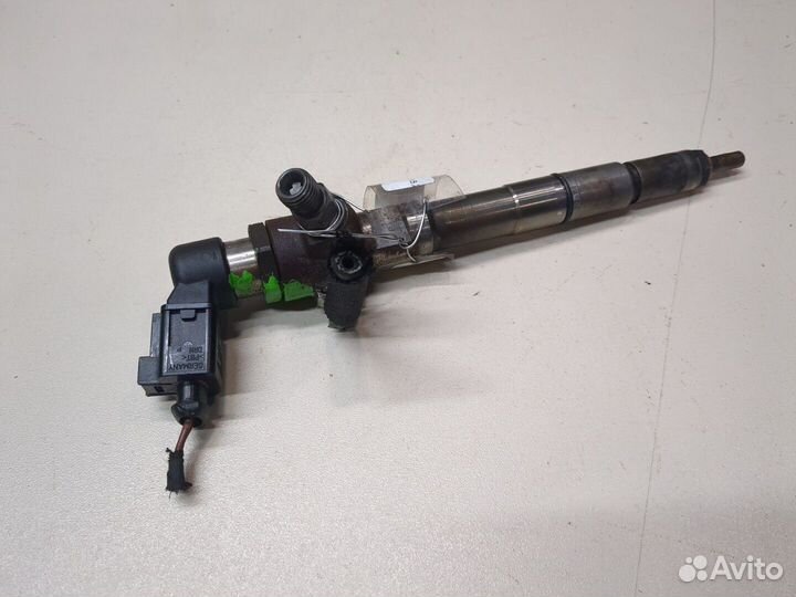 Форсунка топливная Volkswagen Touran, 2012