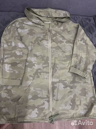 Ветровка женская