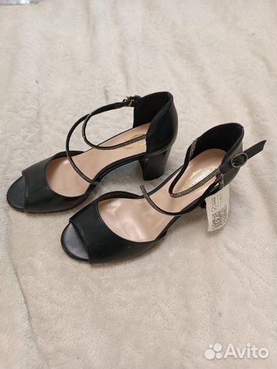 Туфли женские новые