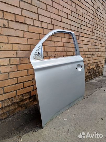 Дверь передняя левая Mitsubishi Outlander 3