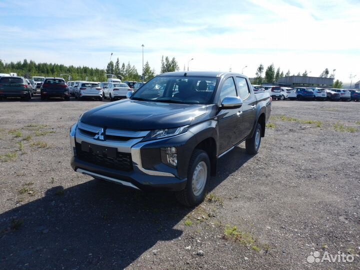 Mitsubishi L200 2.4 МТ, 2022