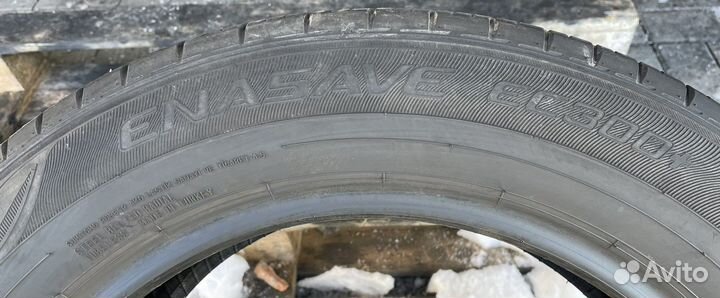 Dunlop Enasave EC300+ 215/60 R17