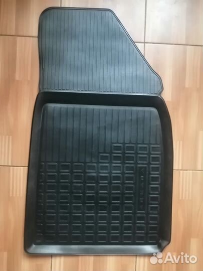 Новый комплект ковров Renault Arkana