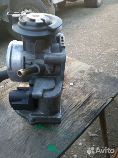 Дроссельная заслонка