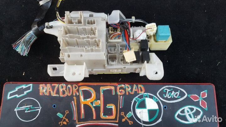 Блок предохранителей Toyota Corolla 120 хэтчбек 1